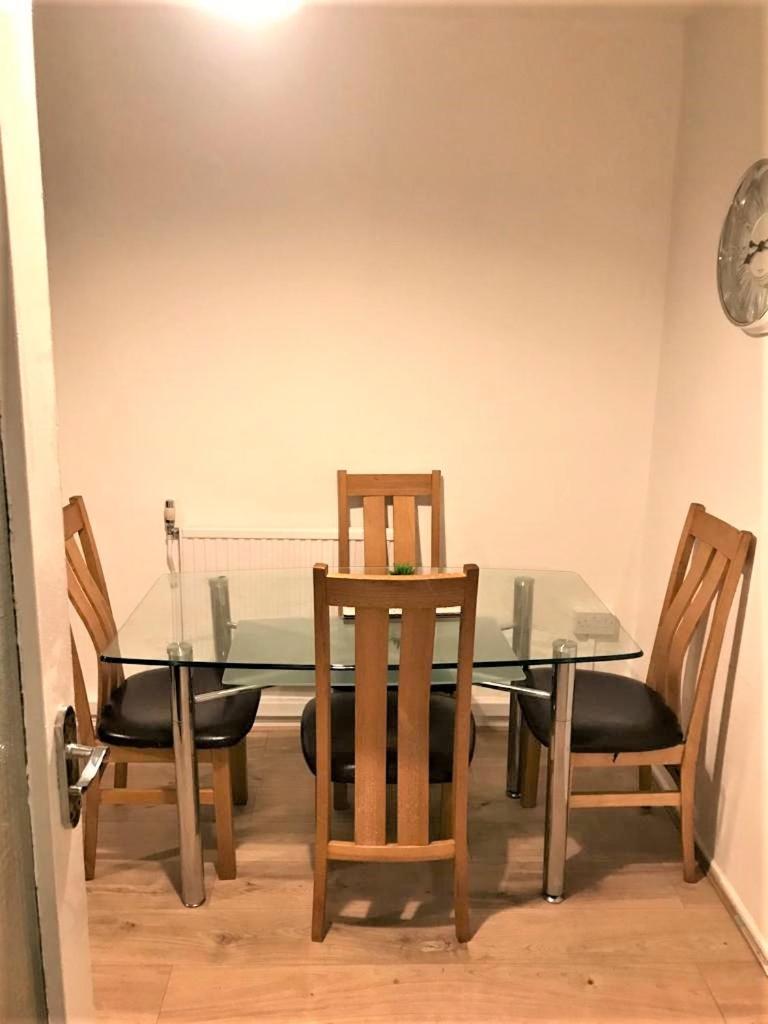 Appartamento Lovely 2 Bedroom Close To Plaistow Station Londra
