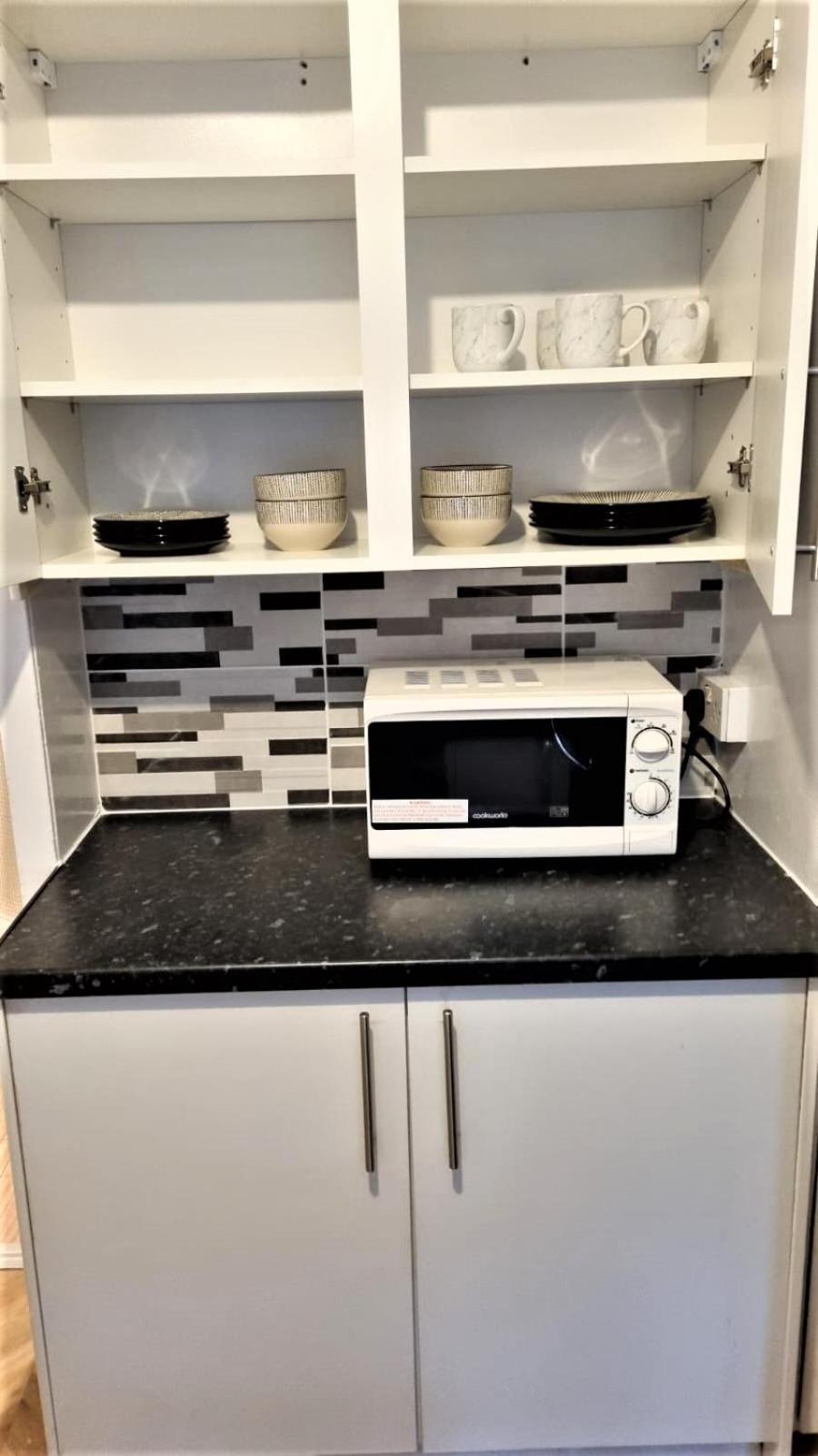 Lovely 2 Bedroom Close To Plaistow Station Appartamento